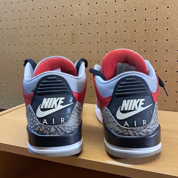 Air Jordan 3 Retro Unite Fire Red Cement Men’s Size 11.5 Sneakers (2020) - Picture 5 of 12